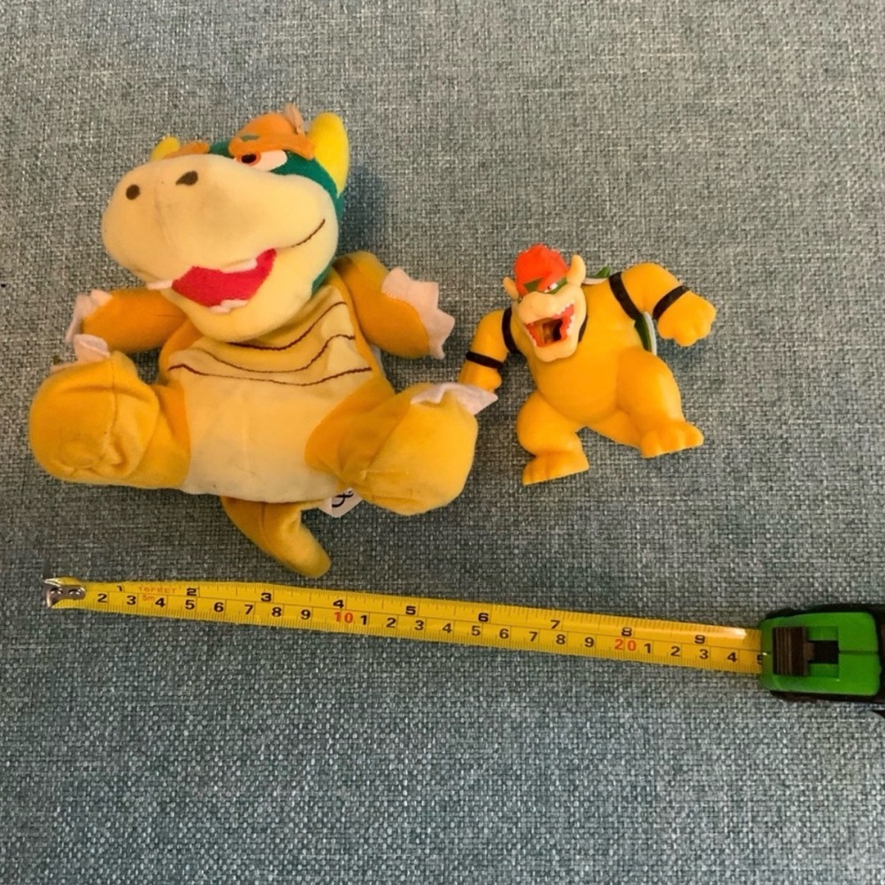 Nintendo Mario & Sonic at the Olympic Games switch game & 2 bowers toys - Picture 13 of 14